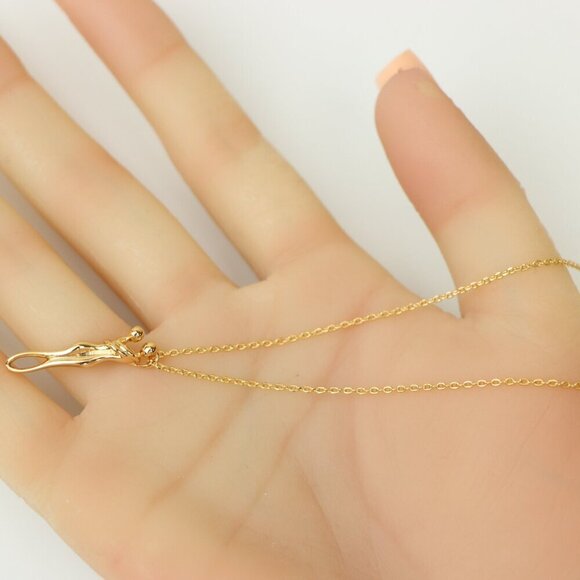 "Romantic Rose Gold Hug Pendant Necklace for Everyday Elegance, XPNL0199 - Picture 8 of 12